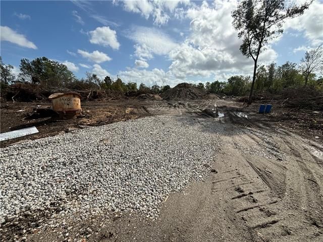 127 Bayou Rd, Belle Chasse, LA for sale - Building Photo - Image 3 of 5