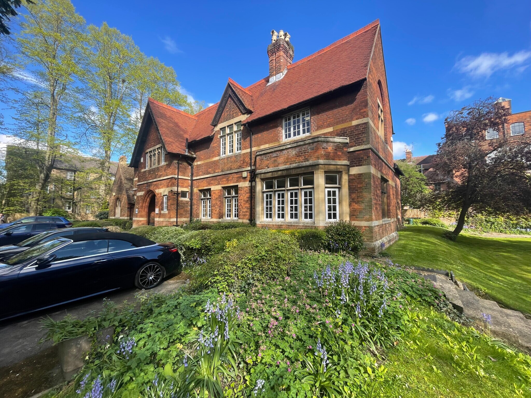 Becket St, Oxford to rent Building Photo- Image 1 of 5