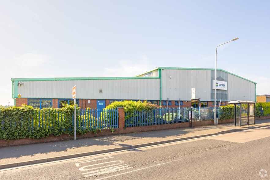 Lilac Grv, Nottingham for sale - Building Photo - Image 2 of 3