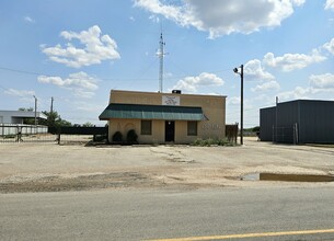 5817 S 1st St, Abilene, TX for rent Building Photo- Image 1 of 8