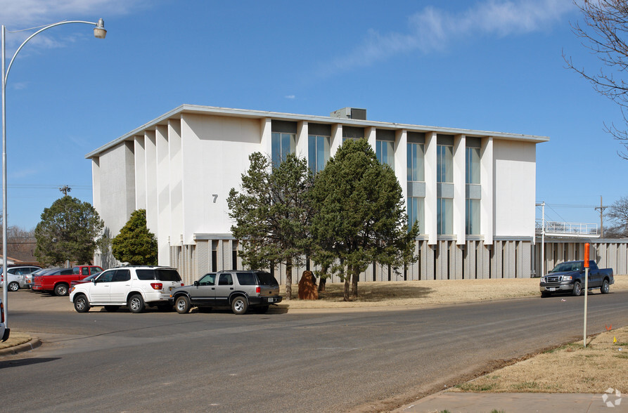 7 Briercroft Office Park, Lubbock, TX for rent - Primary Photo - Image 1 of 30