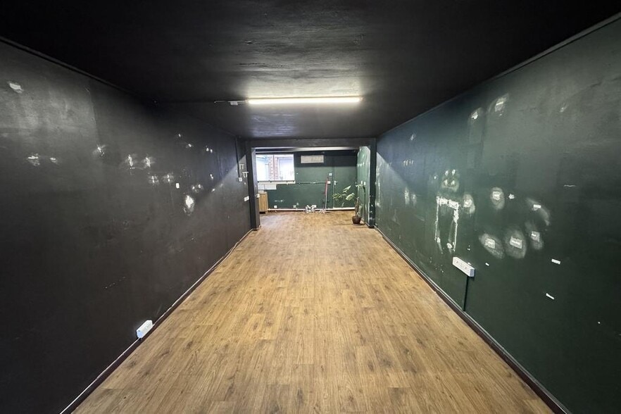 74-76 Wollaton Rd, Beeston to rent - Building Photo - Image 2 of 23