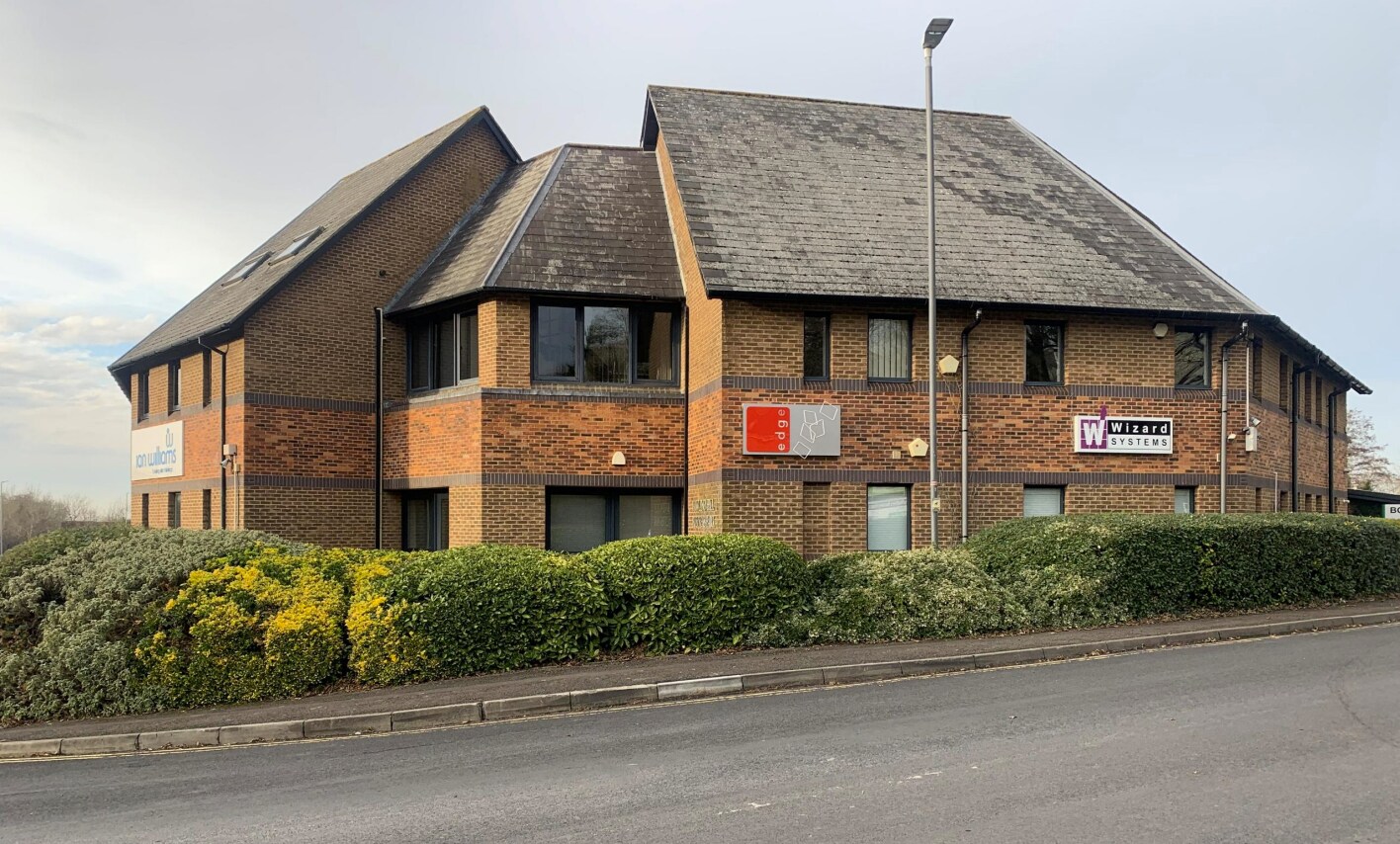 Quarry Rd, Chipping Sodbury for sale Primary Photo- Image 1 of 2