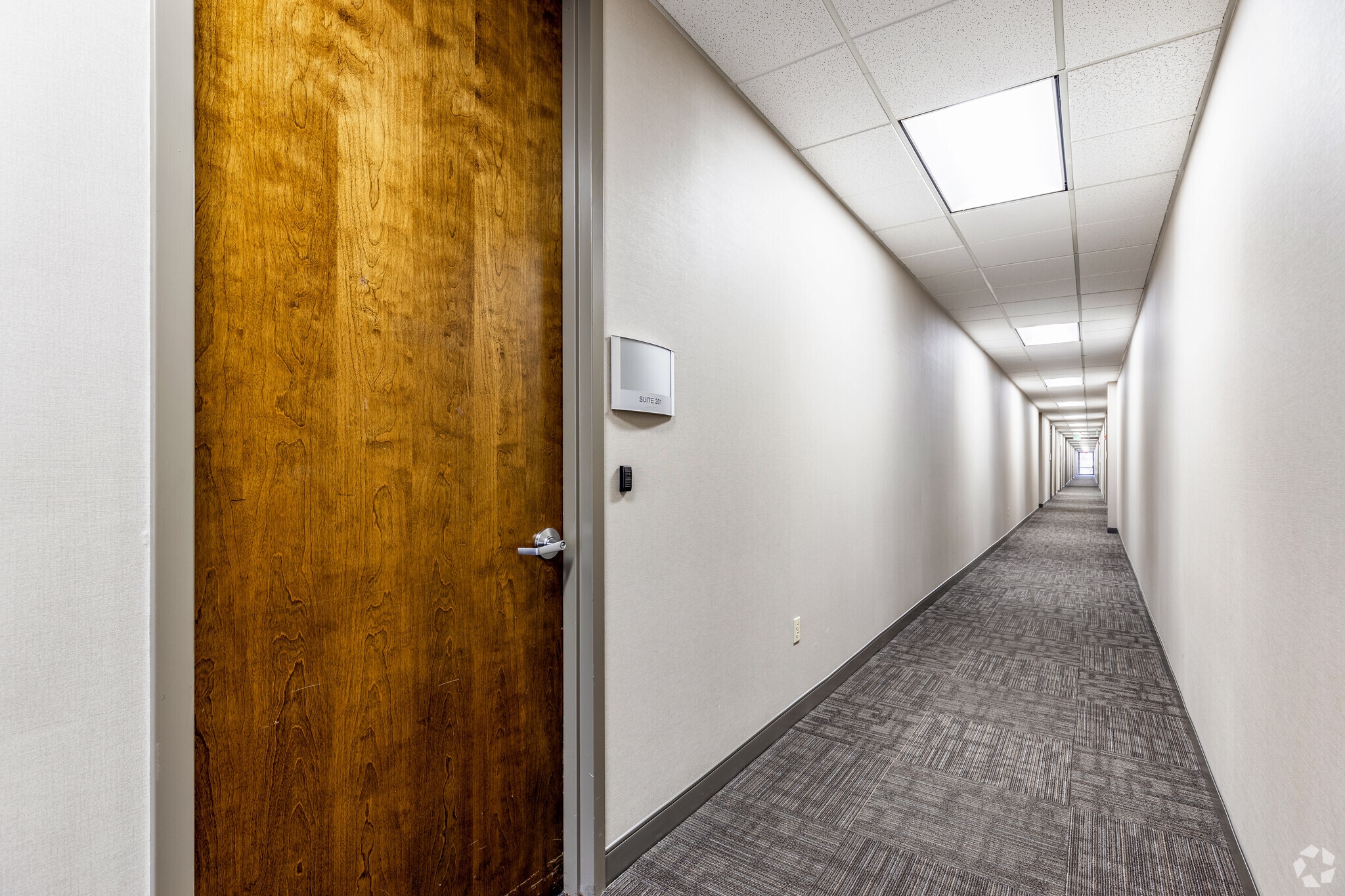 9500 Koger Blvd N, Saint Petersburg, FL to rent Interior Photo- Image 1 of 3