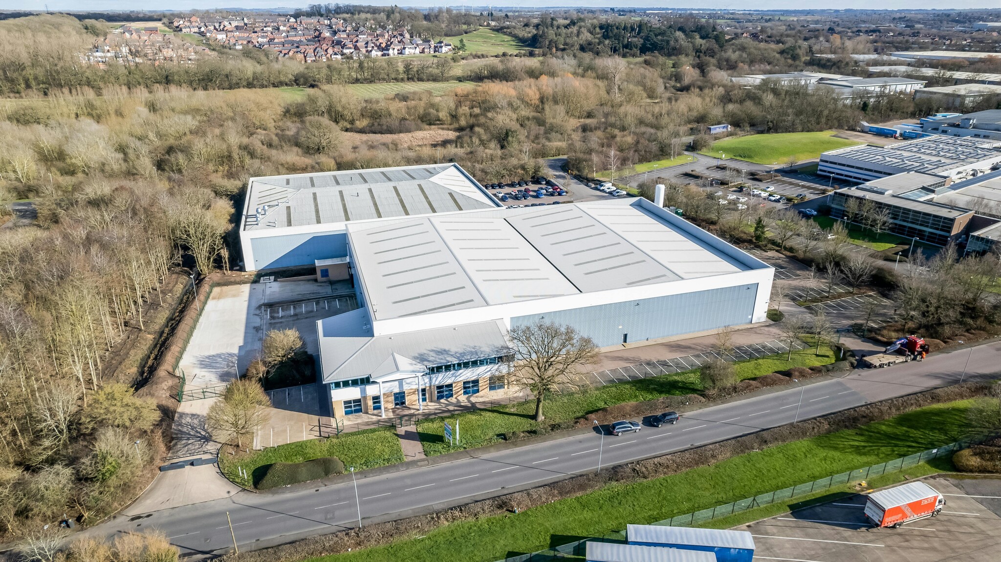 Cosford Ln, Rugby to rent Primary Photo- Image 1 of 19
