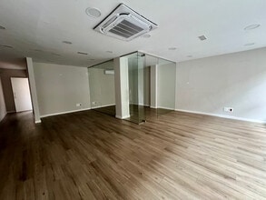 Retail in Galapagar, Madrid to rent Interior Photo- Image 1 of 16