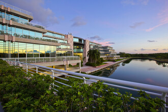 18001 Old Cutler Rd, Palmetto Bay, FL for rent Building Photo- Image 1 of 29