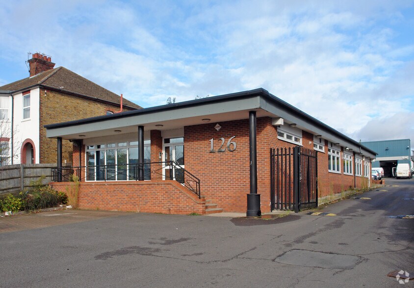 126 Rickmansworth Rd, Watford for sale - Primary Photo - Image 1 of 1