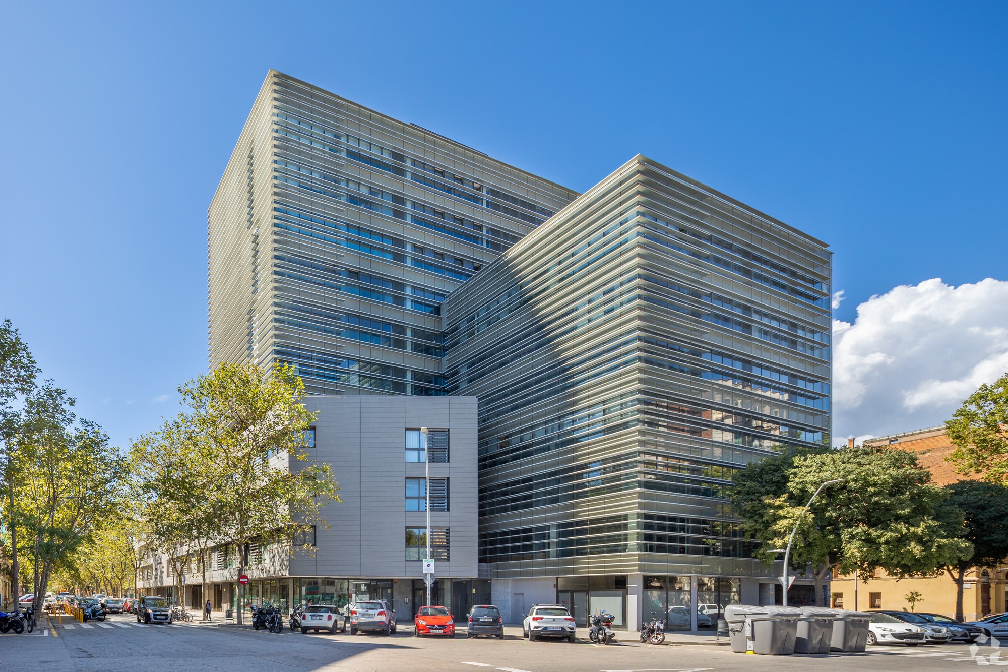 Office in Barcelona, Barcelona to rent Primary Photo- Image 1 of 7