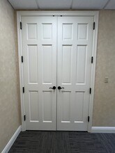 11450 SE Dixie Hwy, Hobe Sound, FL to rent Interior Photo- Image 2 of 11