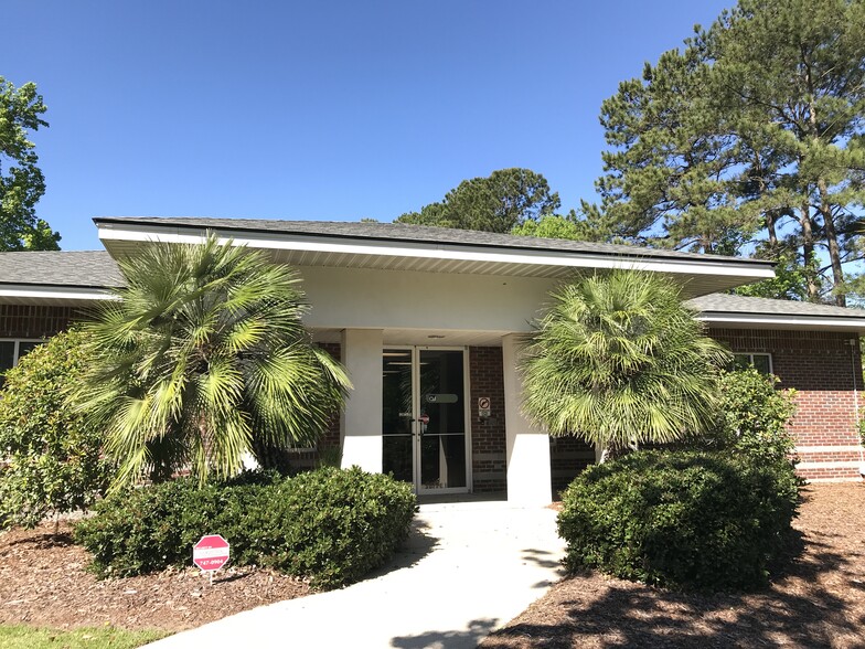 498 Wando Park Blvd, Mount Pleasant, SC for rent - Building Photo - Image 1 of 3