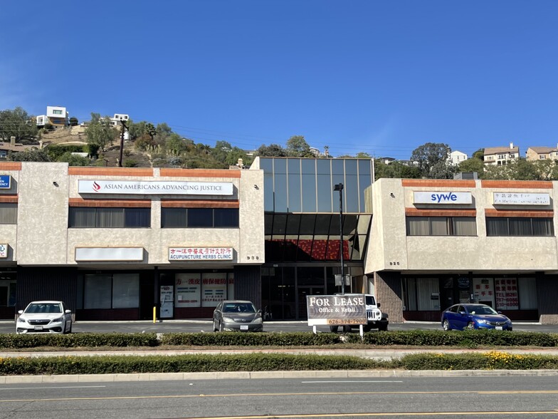 913-939 S Atlantic Blvd, Monterey Park, CA for rent - Building Photo - Image 1 of 6