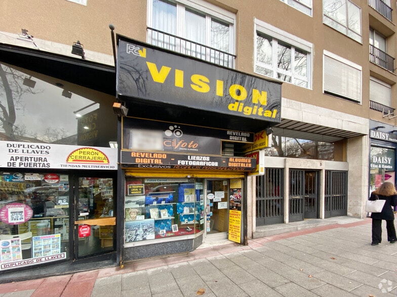 Retail in Madrid, Madrid to rent - Interior Photo - Image 1 of 1