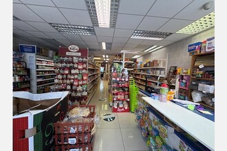 15 Castle St, Lisburn to rent Interior Photo- Image 2 of 3