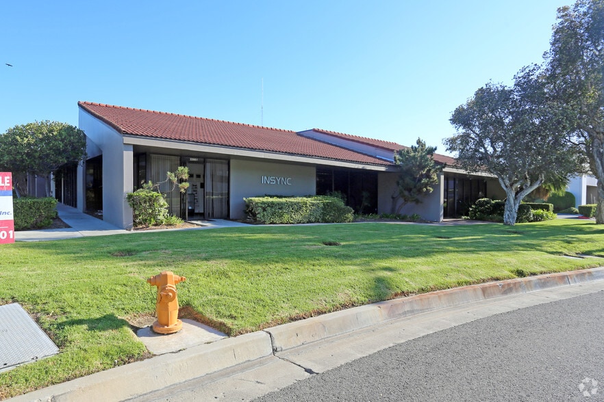 22951-22969 La Cadena Dr, Laguna Hills, CA for rent - Building Photo - Image 1 of 5