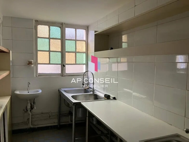 Build-to-Rent in Paris for sale - Interior Photo - Image 3 of 7