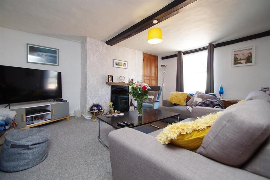 24 St. Marys St, Wallingford for sale - Interior Photo - Image 3 of 49