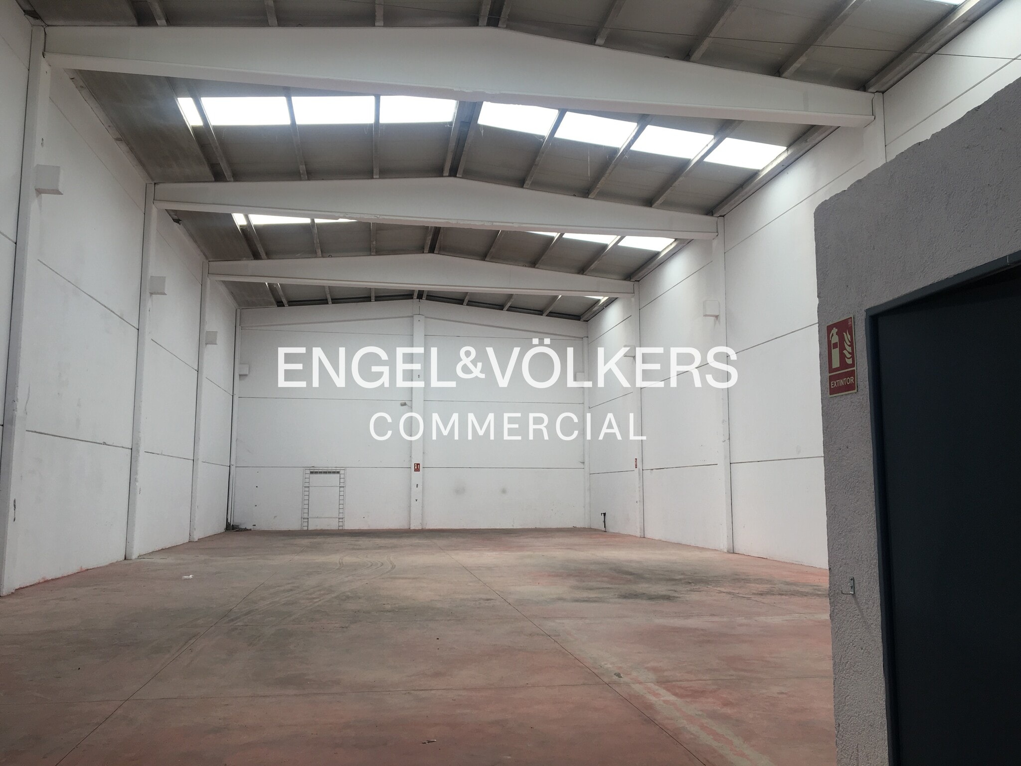 Industrial in Bellvei, Tarragona to rent Interior Photo- Image 1 of 4