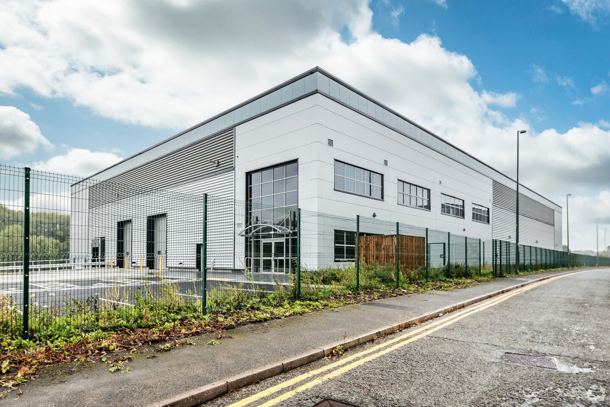 Irlam Wharf Rd, Manchester for sale Primary Photo- Image 1 of 1