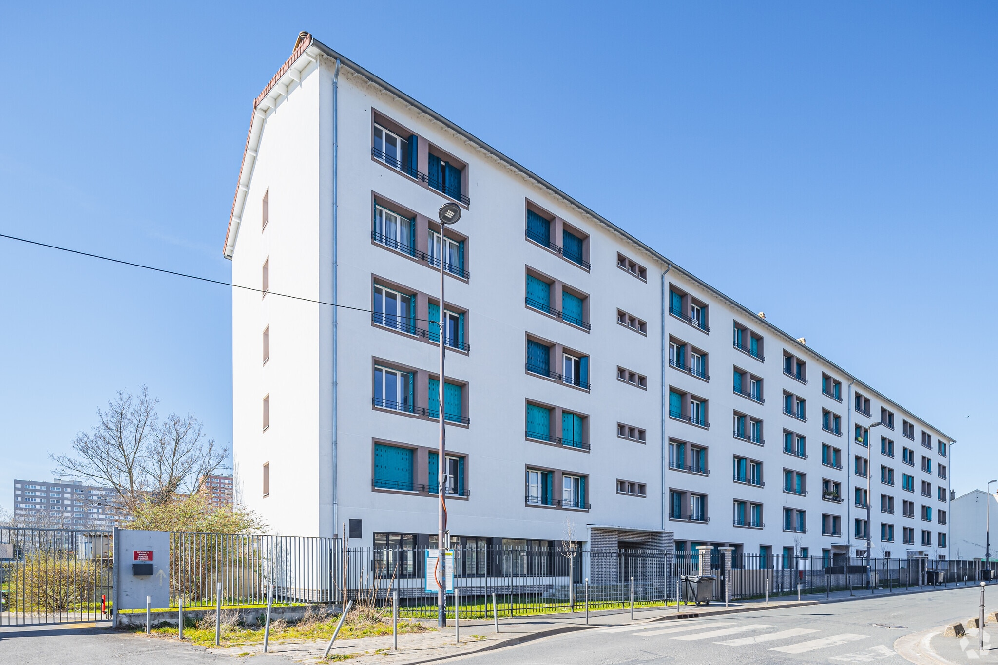 3 Rue Molière, Ivry-sur-Seine to rent Primary Photo- Image 1 of 3
