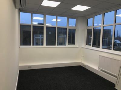 Thames Rd, Crayford to rent Interior Photo- Image 1 of 7