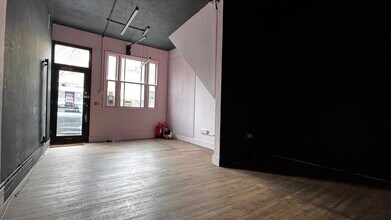 91-93 Moore Park Rd, London to rent Interior Photo- Image 2 of 4