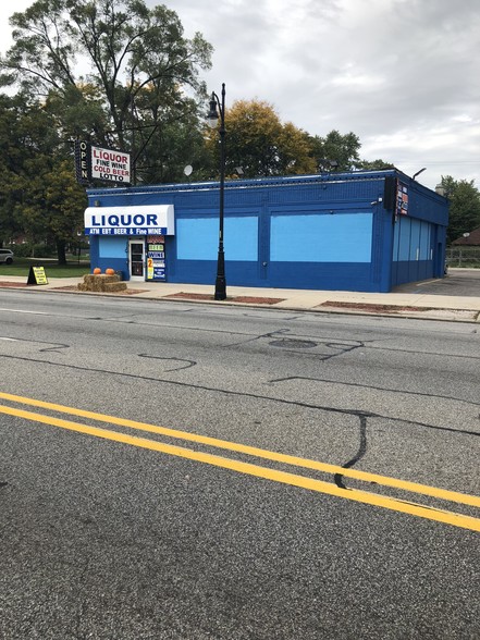 19022 Grand River Ave, Detroit, MI for sale - Primary Photo - Image 1 of 1