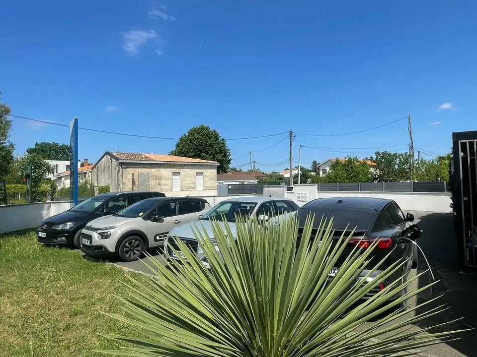 Vente Commerce 130 m² - Photo 1