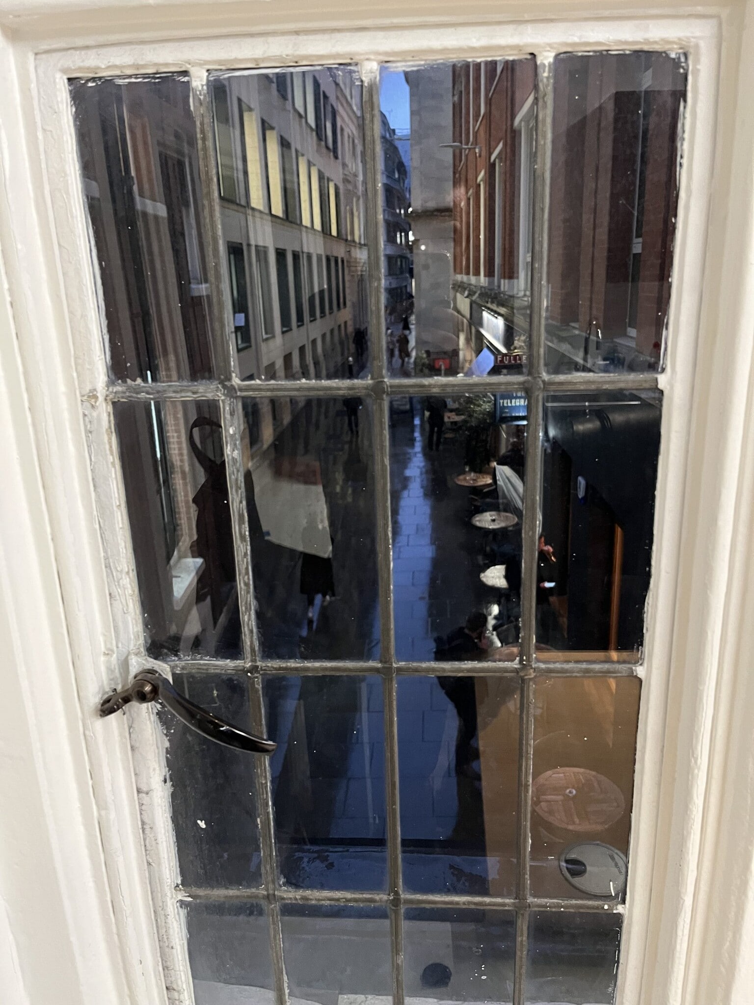 1-1A Telegraph St, London to rent Interior Photo- Image 1 of 2