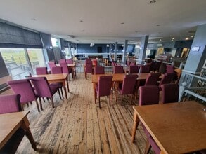 The Street, Corton to rent Interior Photo- Image 1 of 2