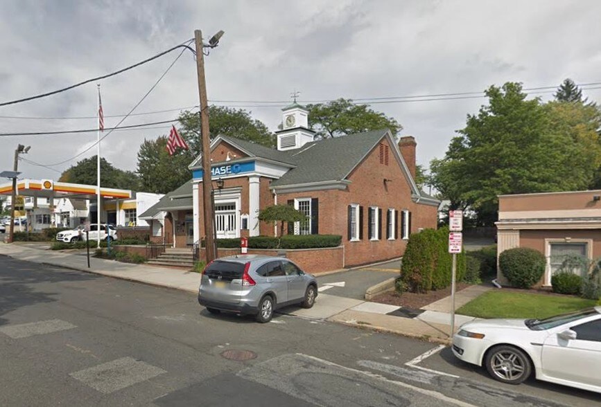 205 Cedar Ln, Teaneck, NJ 07666 Office/Medical for Lease UK