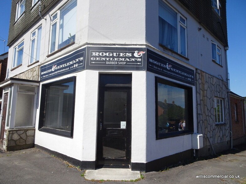 219 Kinson Rd, Bournemouth for sale - Primary Photo - Image 1 of 1