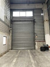 Light Industrial in Sucy-en-Brie to rent Interior Photo- Image 2 of 12