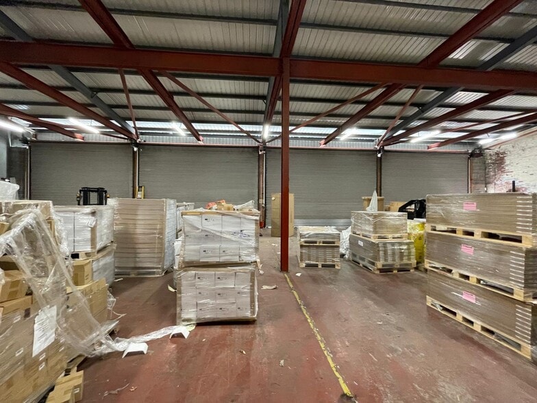 Furnival Rd, Sheffield to rent - Building Photo - Image 3 of 8