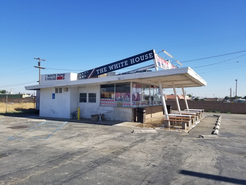 44431 Division St, Lancaster, CA for sale - Building Photo - Image 3 of 13