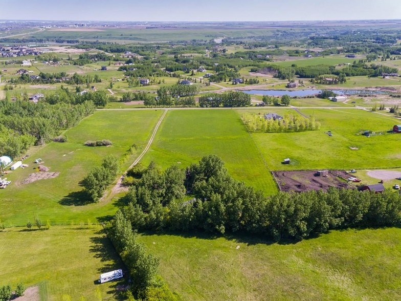 DeWinton Riding Club Rd, De Winton, AB for sale - Primary Photo - Image 1 of 1