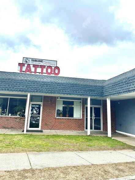 577 Route 12, Groton, CT for sale - Building Photo - Image 1 of 1