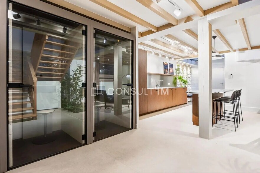 Build-to-Rent in Paris for sale - Building Photo - Image 3 of 7