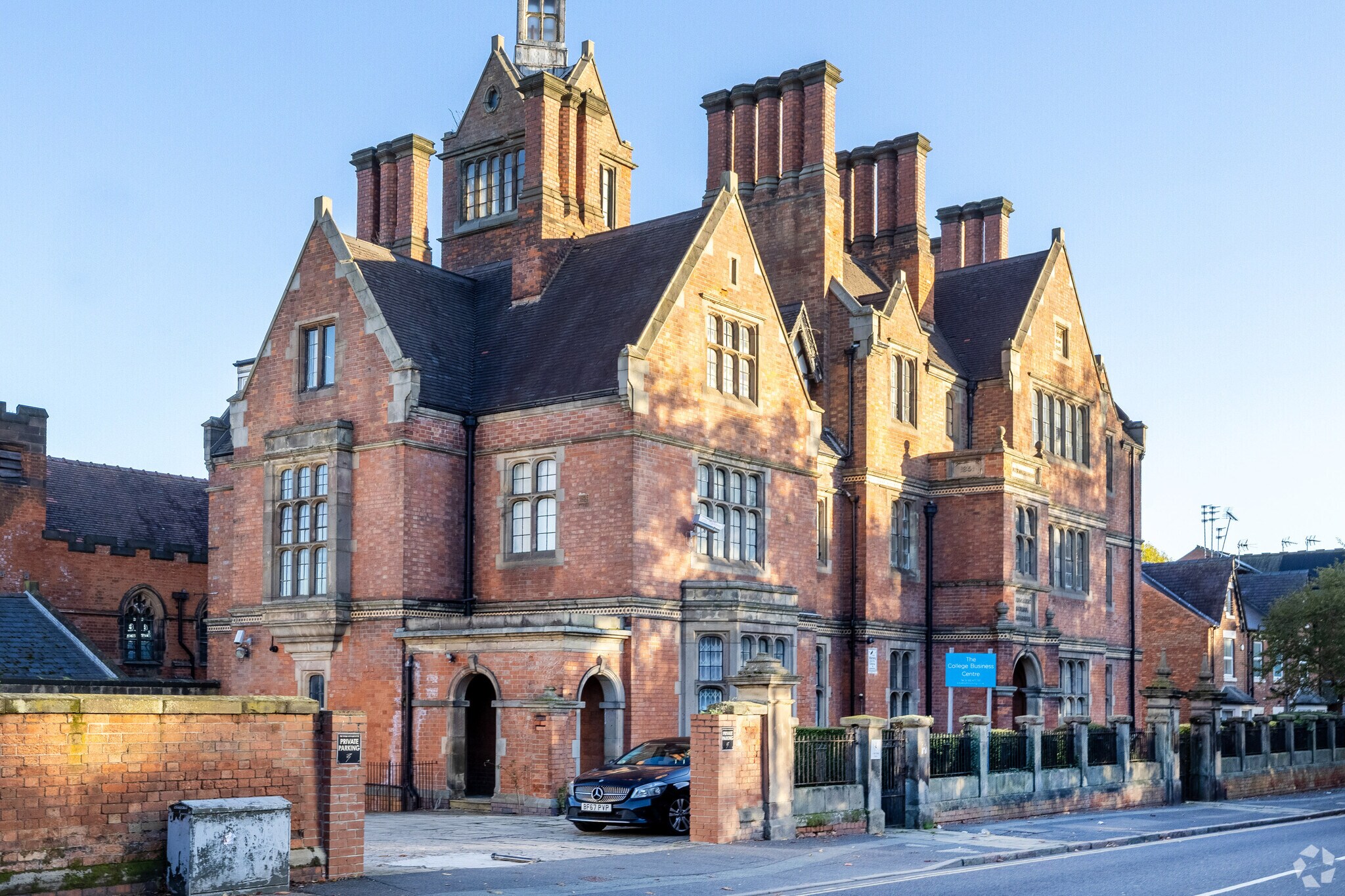 Uttoxeter New Rd, Derby to rent Primary Photo- Image 1 of 3