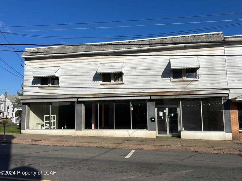 437-443 Centre Street St, Freeland, PA for sale - Building Photo - Image 1 of 26