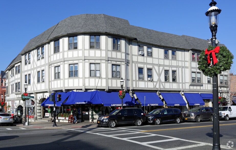 1-7 N Broadway, Tarrytown, NY for rent - Primary Photo - Image 1 of 3