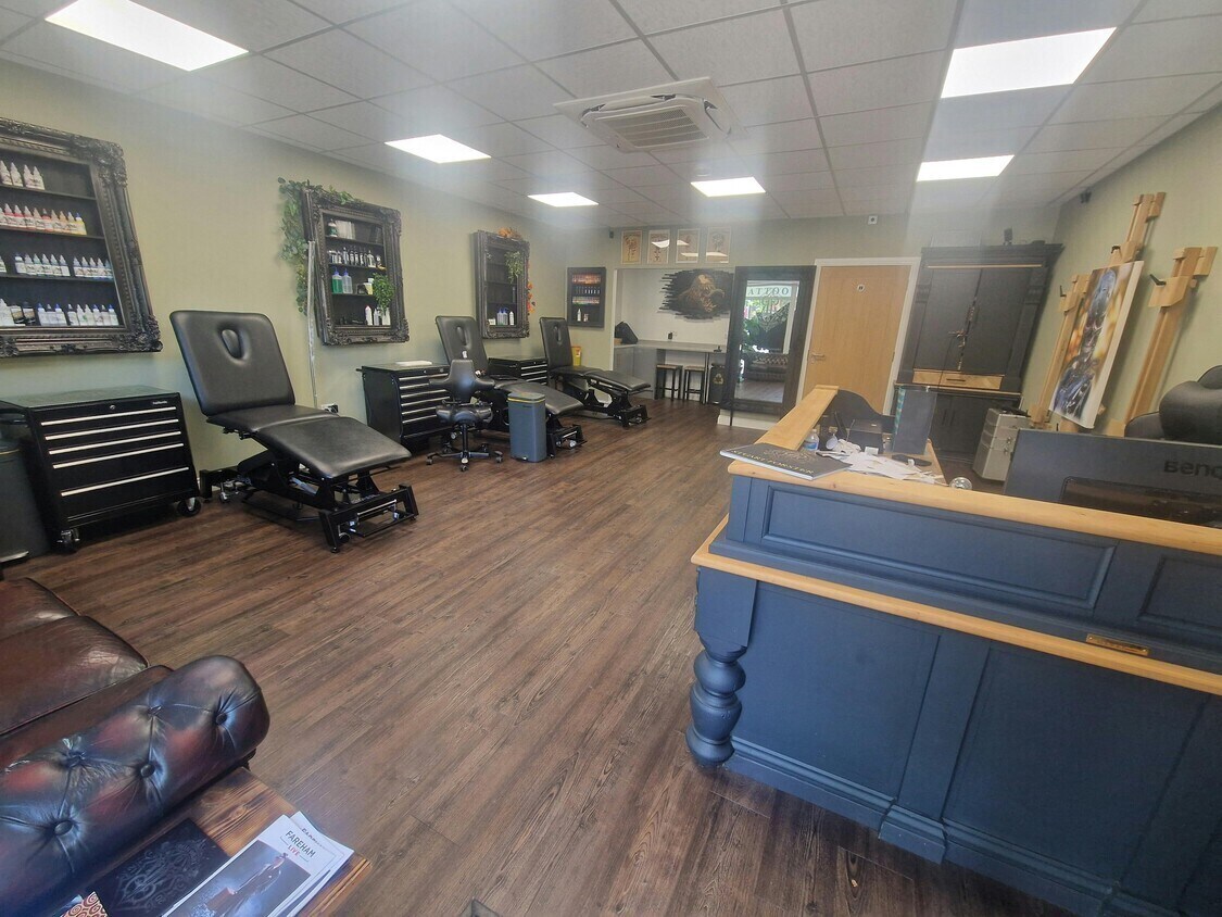 201-201A West St, Fareham, HAM PO16 0EN - Unit 201 - - Interior Photo - Image 1 of 3