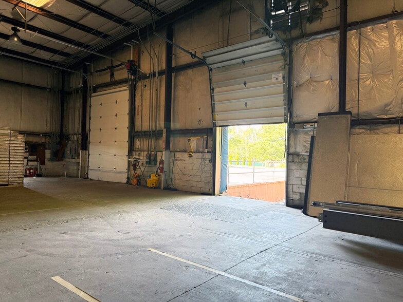 2733 Fire Rd, Pleasantville, NJ to rent - Interior Photo - Image 3 of 6