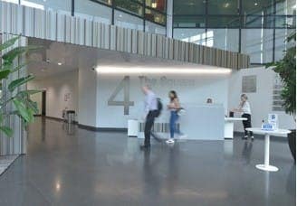 4 The Square, Uxbridge to rent - Interior Photo - Image 2 of 2