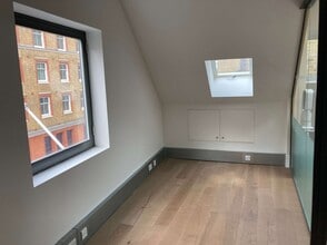 32 Parker St, London to rent Interior Photo- Image 1 of 9