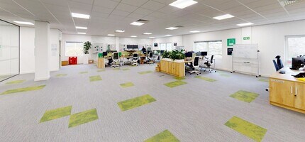 1 Crewe Rd, Manchester to rent Interior Photo- Image 2 of 7