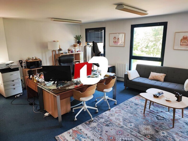 Office in Joinville-le-Pont to rent - Interior Photo - Image 2 of 6