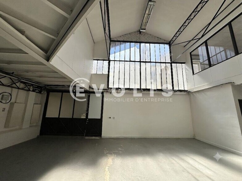 Light Industrial in Malakoff for sale - Building Photo - Image 2 of 21