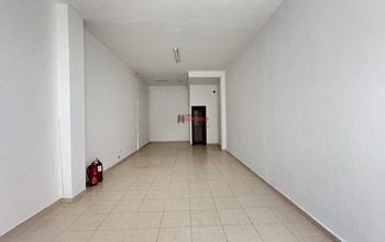 Retail in La Torre de Esteban Hambrán, Toledo to rent Interior Photo- Image 2 of 5