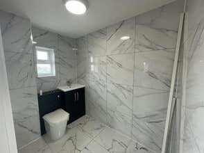 2 Vale Rd, Northfleet to rent Interior Photo- Image 1 of 9
